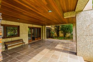 Image 36 - 225743