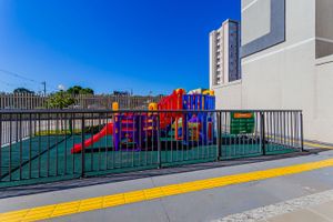 Image 6 - 244583