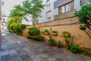 Image 39 - 301384