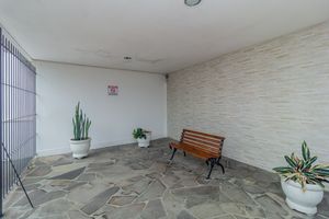 Image 15 - 873573