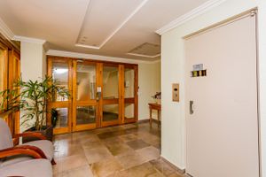 Image 40 - 228638