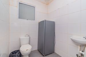 Image 30 - 807512