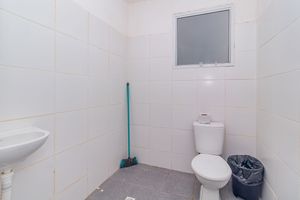 Image 31 - 807512
