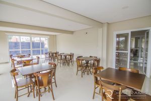 Image 17 - 868628
