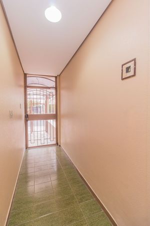 Image 30 - 853172
