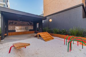 Image 34 - 16811