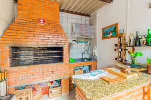 Image 41 - 247100