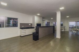 Image 33 - 752548