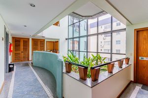 Image 11 - 753065