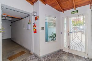 Image 15 - 182252