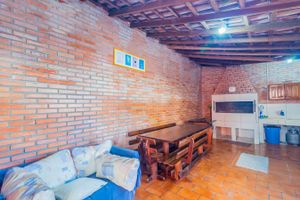 Image 36 - 880319