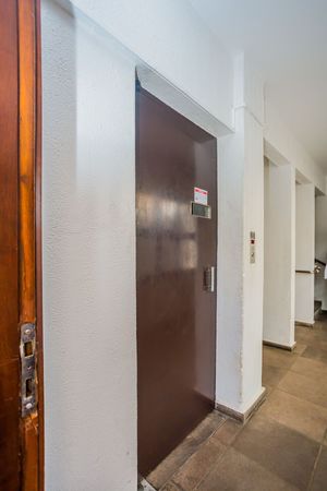 Image 74 - 275708