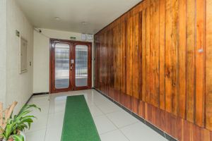 Image 28 - 608512