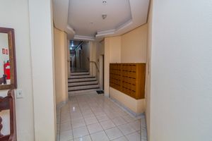 Image 17 - 871214