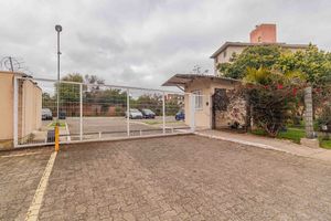 Image 17 - 851646