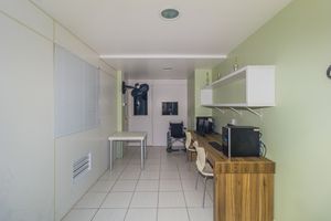 Image 25 - 443749