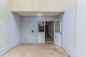 Image 40 - 609132