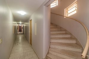 Image 32 - 885964