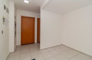 Image 22 - 887487