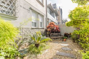 Image 42 - 831788