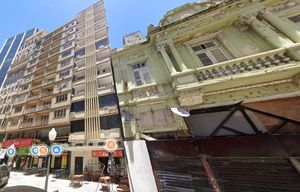 Image 29 - 303430