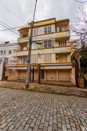 Image 1 - 18517