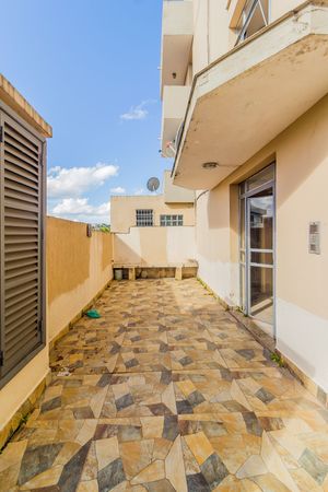 Image 31 - 304831