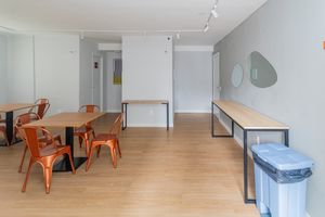 Image 34 - 931559
