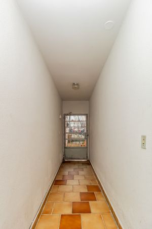 Image 13 - 858402
