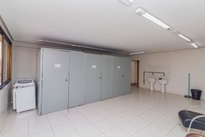 Image 31 - 926561