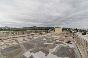 Image 30 - 883957