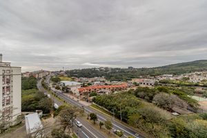 Image 22 - 883957