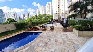 Image 8 - 872122