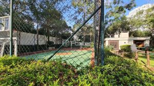Image 17 - 872122