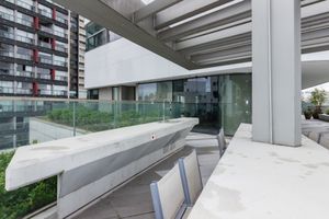 Image 28 - 828934