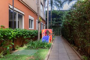 Image 25 - 899796