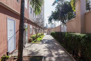 Image 34 - 899796