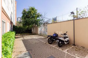 Image 50 - 899796