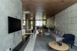 Image 23 - 903384