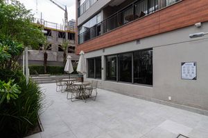 Image 25 - 903384