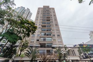 Image 31 - 931680