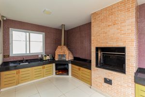 Image 39 - 931680