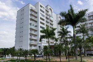 Image 22 - 915179