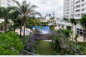 Image 38 - 932330