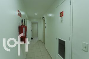 Image 31 - 921957