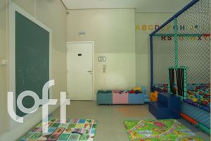 Image 168 - 921957
