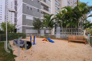 Image 6 - 20013