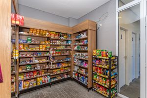 Image 15 - 332342