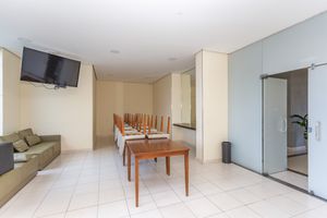 Image 25 - 332342
