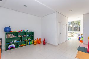 Image 30 - 332342